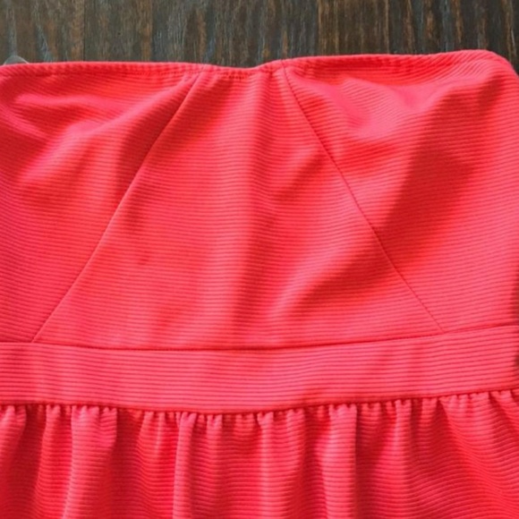 Everly Red Strapless Dress - Picture 4 of 6